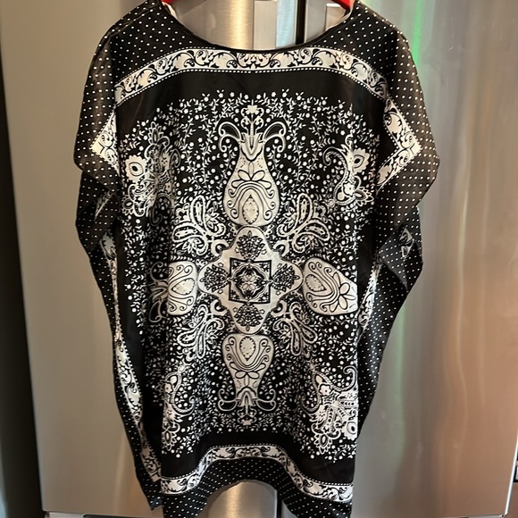 Bandana Print black white tunic SATIN VNECK Flowy ornate tribal pullover 1X TOP - Picture 13 of 14